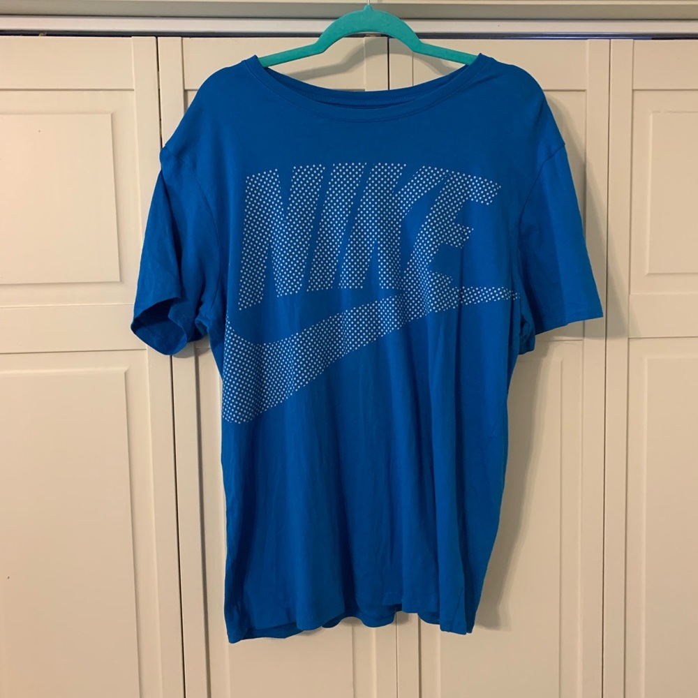 Nike T-shirt